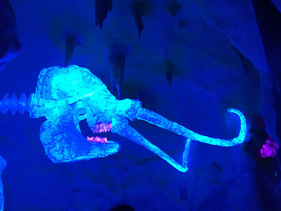 dino