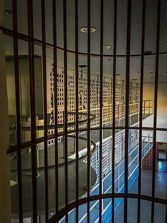 Prison-105